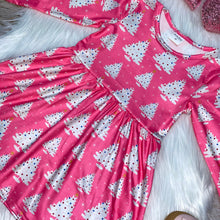 Load image into Gallery viewer, Pink &amp; White Christmas Tree Printed Long Sleeve Dress
