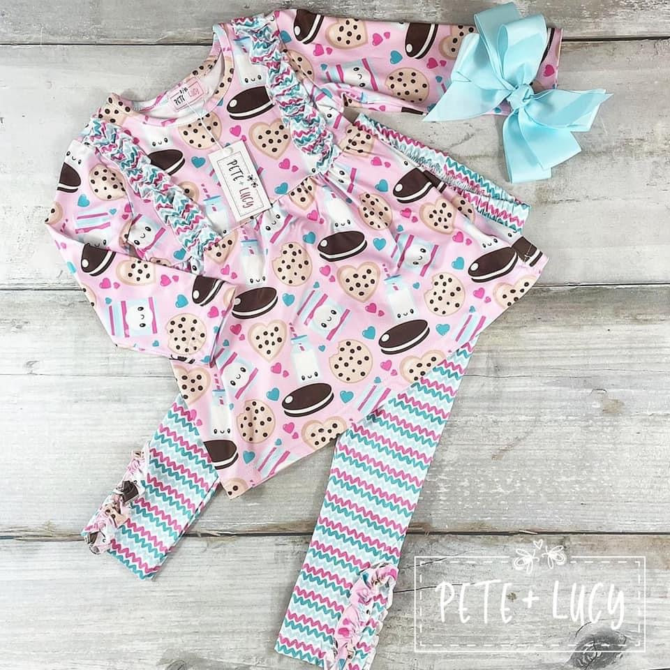 Milk/cookies set(Pete+Lucy)